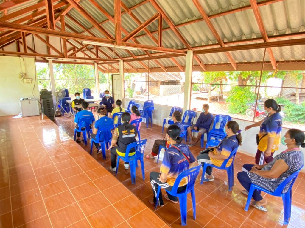 ลงพื้นที่ สนับสนุนหน้ากากอนามัย แอลกอฮอล์ อุปกรณ์อื่น ๆ ในการป้องกันโควิด-19